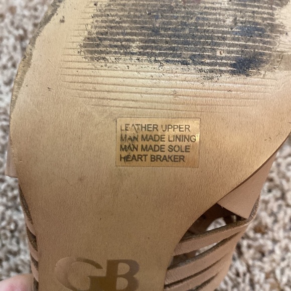 Gianni Bini “Heart Braker” Caged Leather Heels - Picture 5 of 10